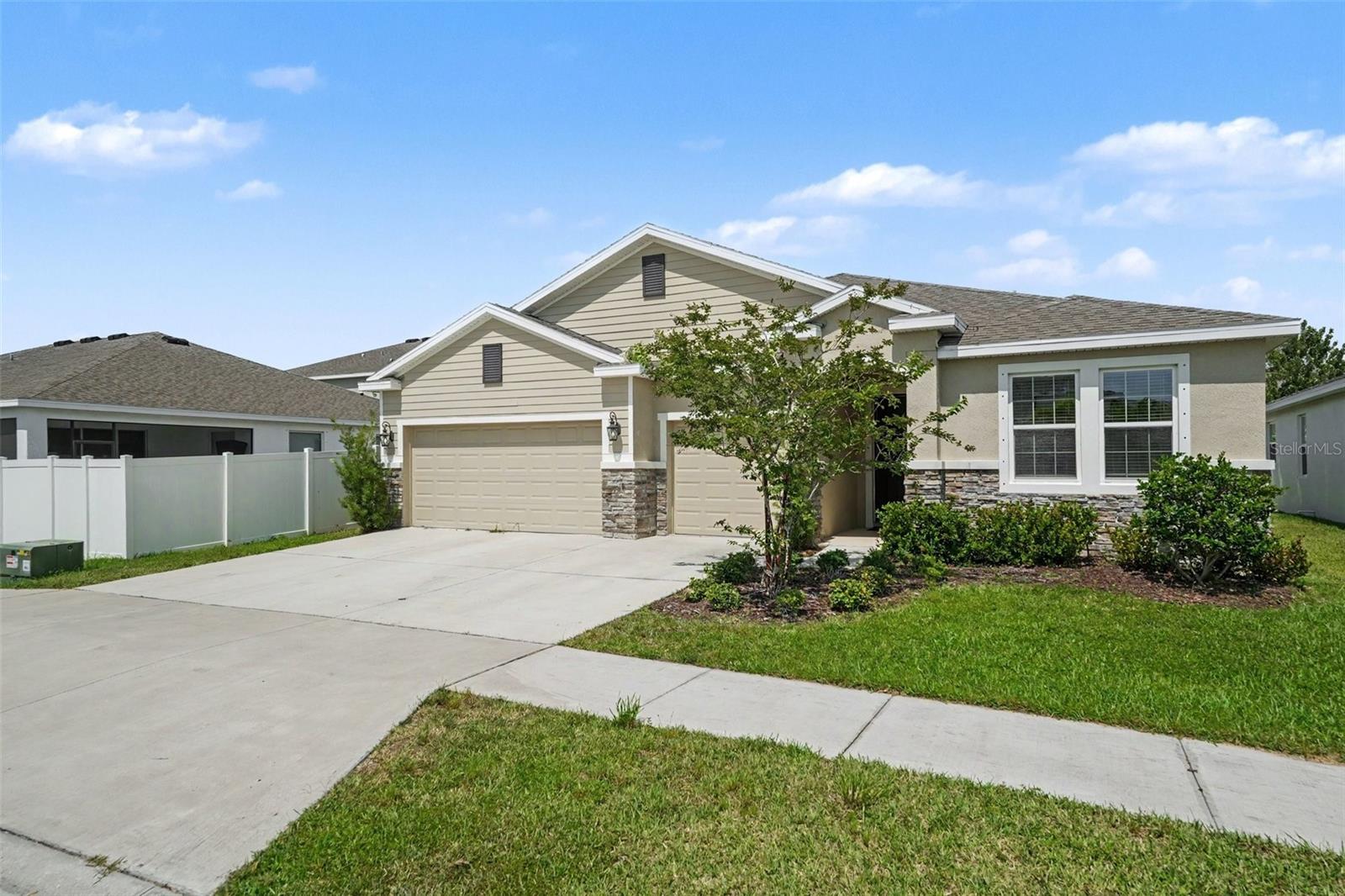 528 OCEAN SPRAY DRIVE