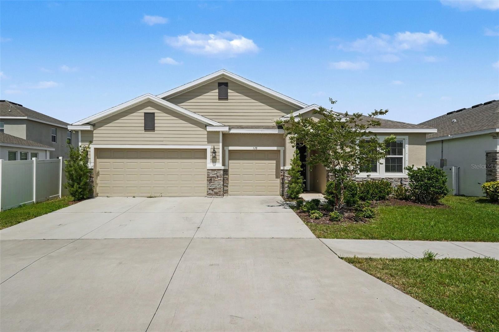 528 OCEAN SPRAY DRIVE