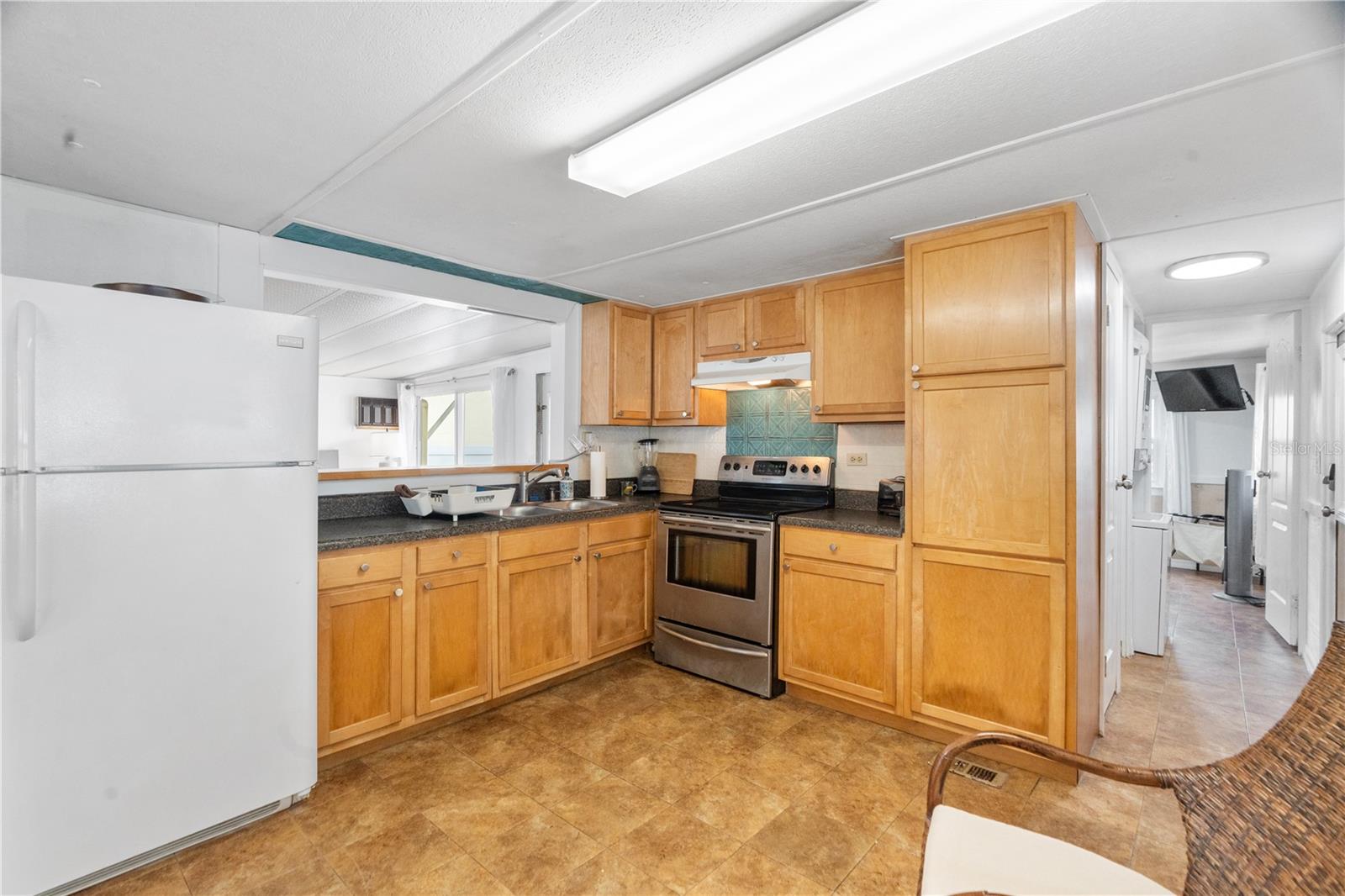 HUDSON BEACH ESTATES - Residential