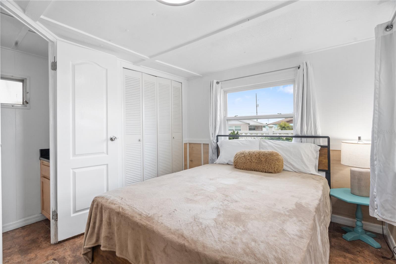 HUDSON BEACH ESTATES - Residential