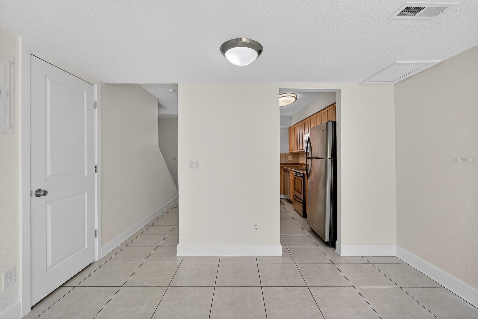 TOWNHOMES AT OLEANDER CONDO - Residential