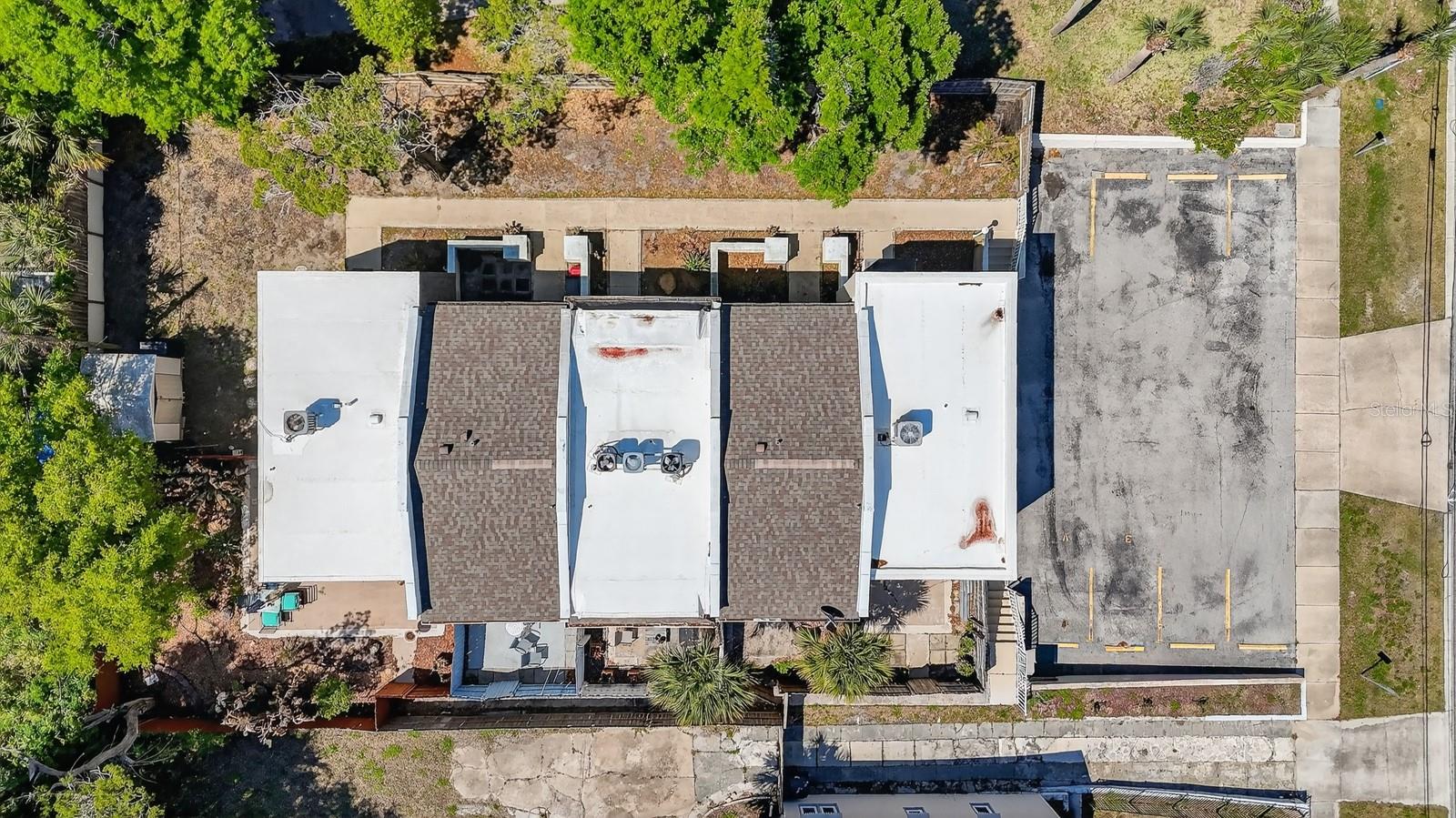 TOWNHOMES AT OLEANDER CONDO - Residential