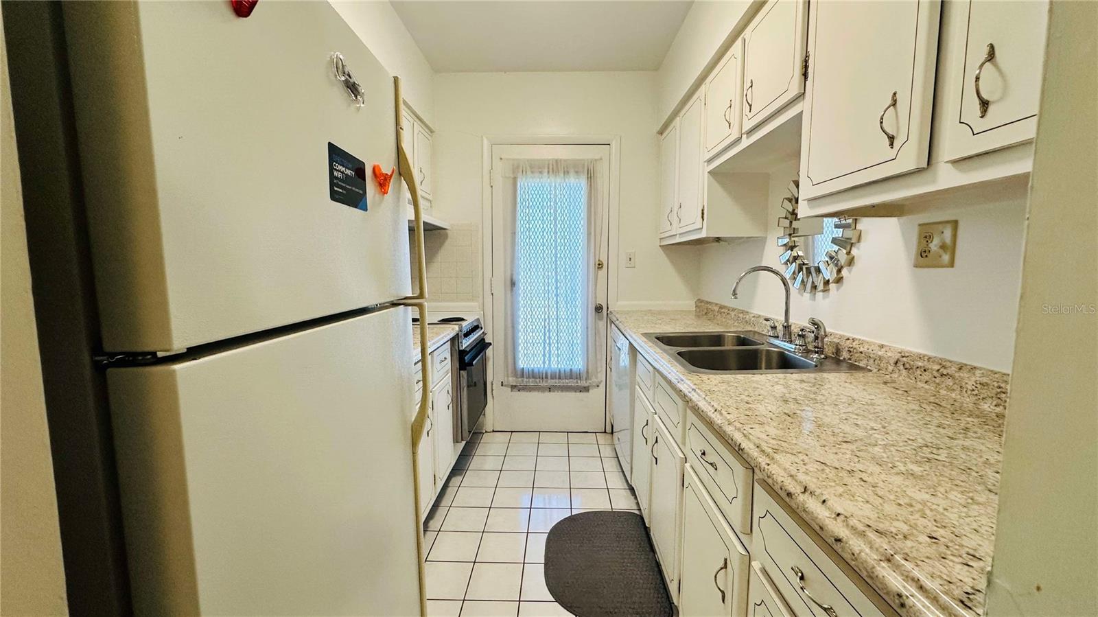 CLARIDGE HOUSE - Residential