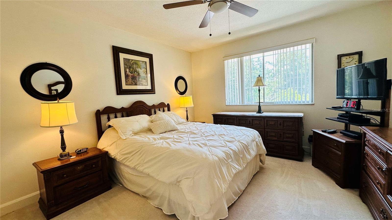 CLARIDGE HOUSE - Residential