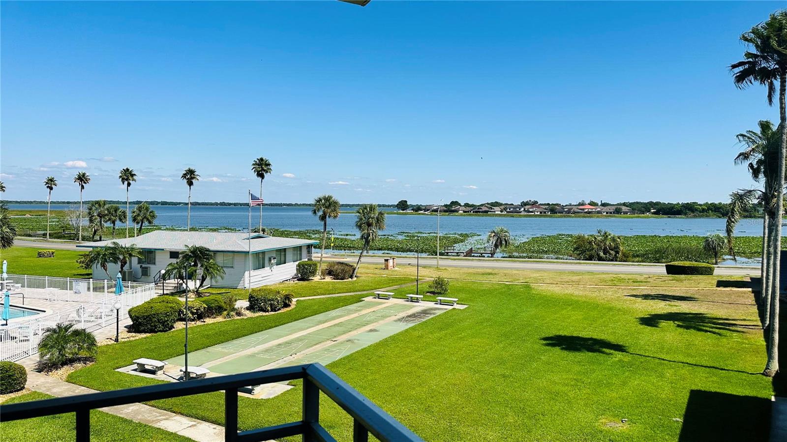 CLARIDGE HOUSE - Residential