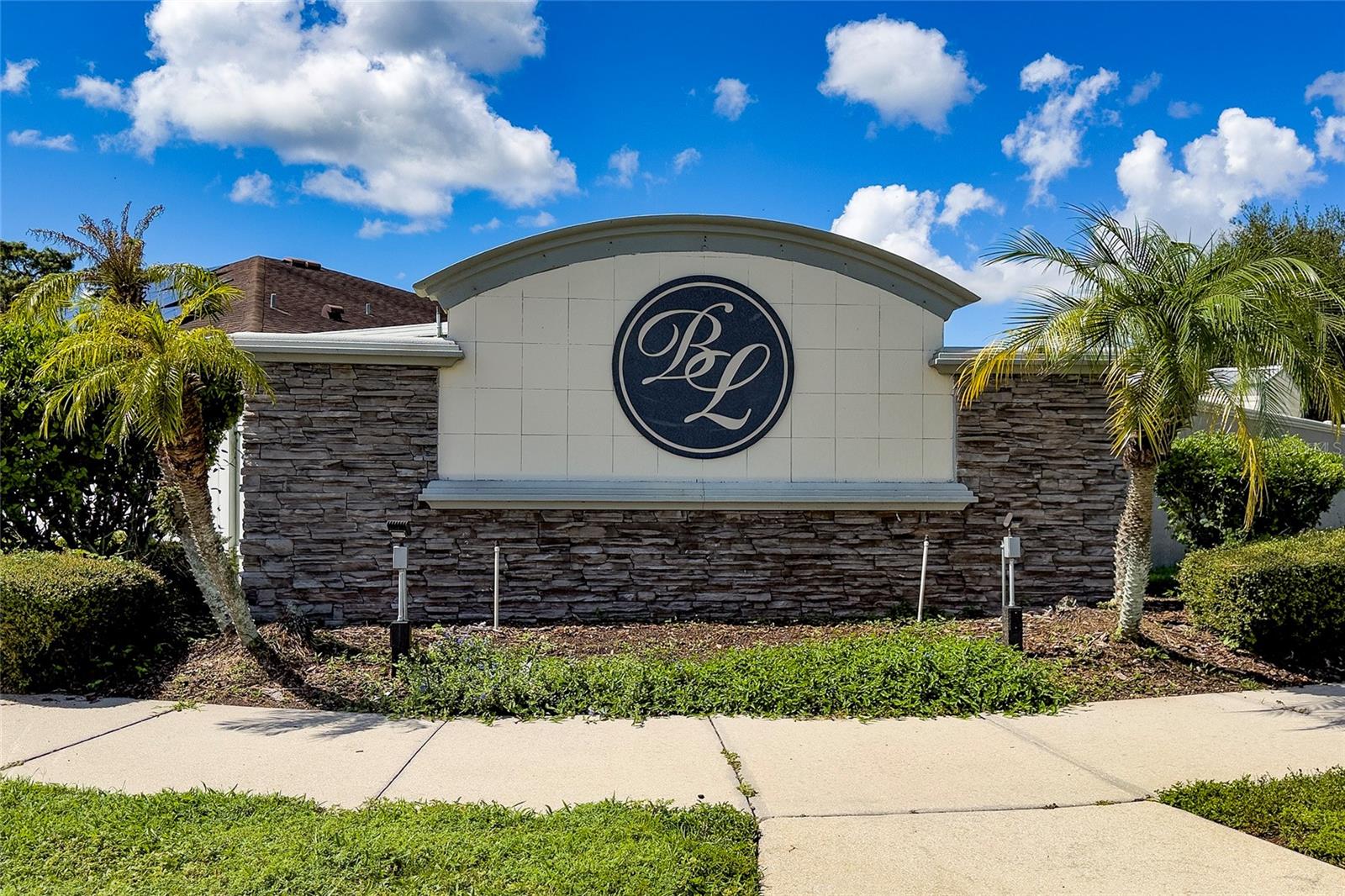 2333 WALNUT CANYON DRIVE
