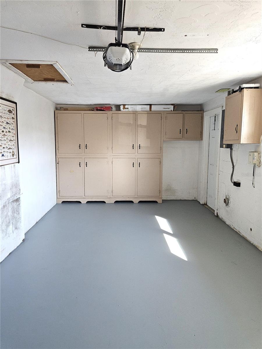 JASMINE LAKES - Residential Lease