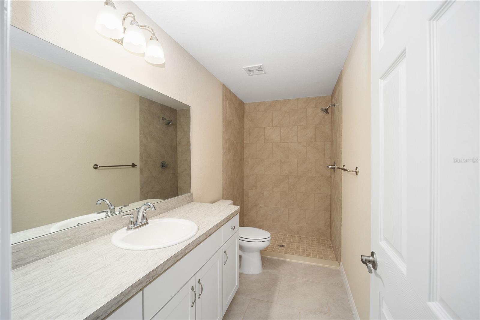 ROLLING RANCH ESTATE - Residential