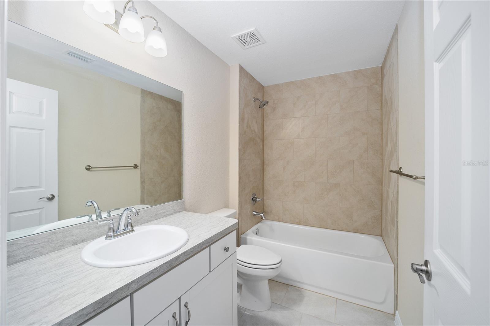 ROLLING RANCH ESTATE - Residential