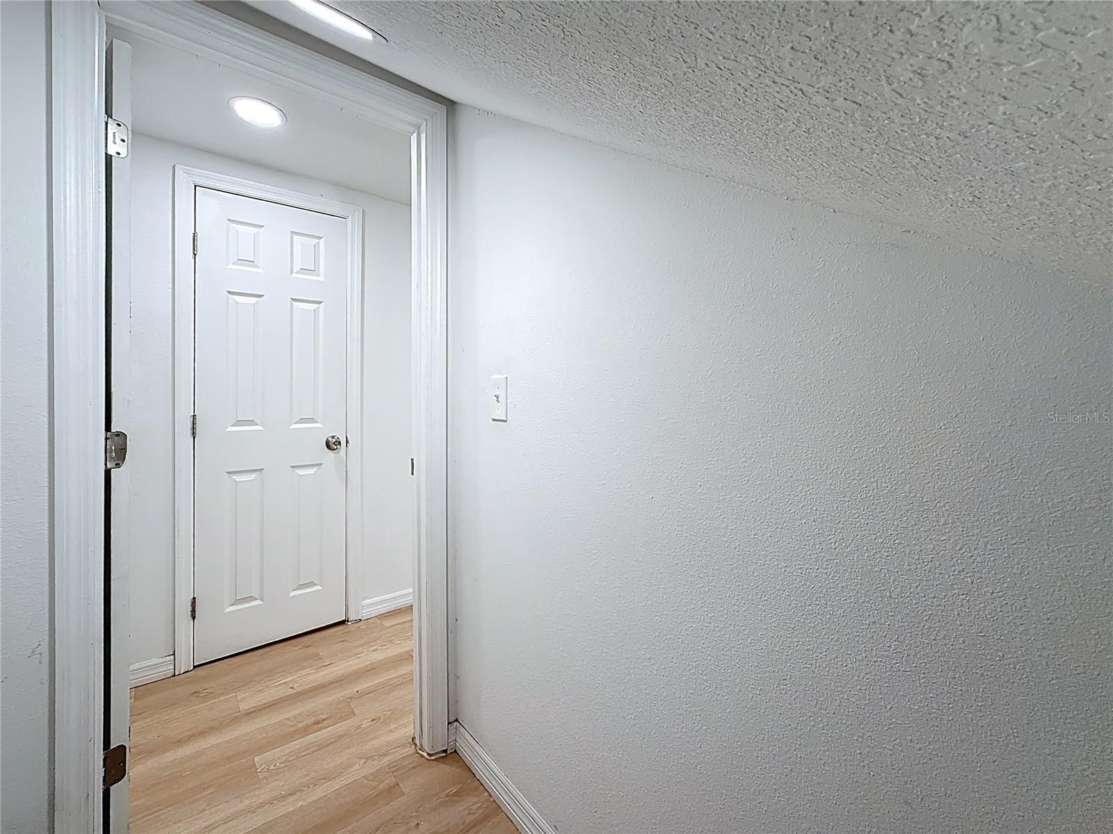 LAUGHNERS EXT OF KERR ADD - Residential Lease