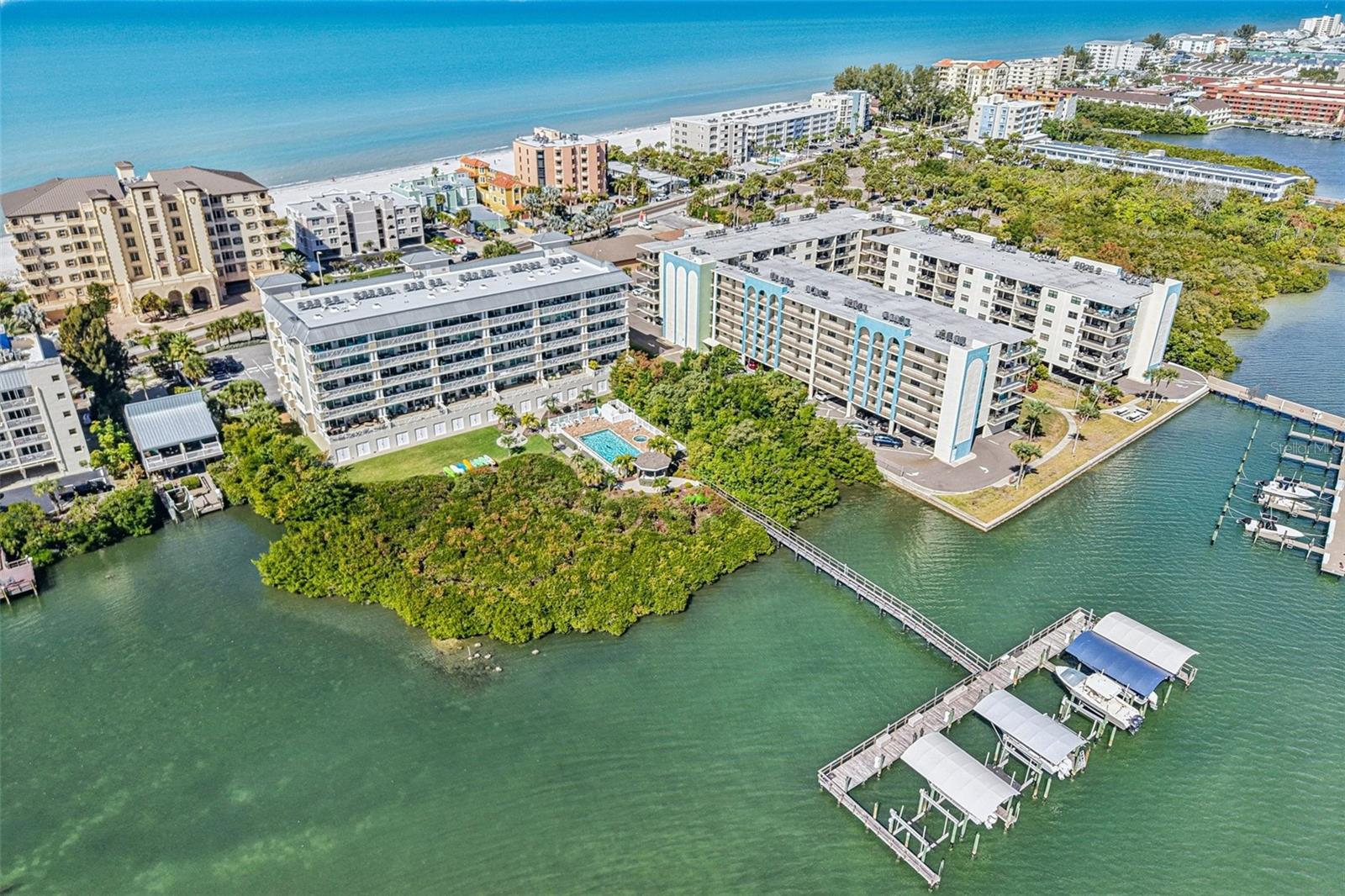 DOLPHIN KEY CONDO - Residential
