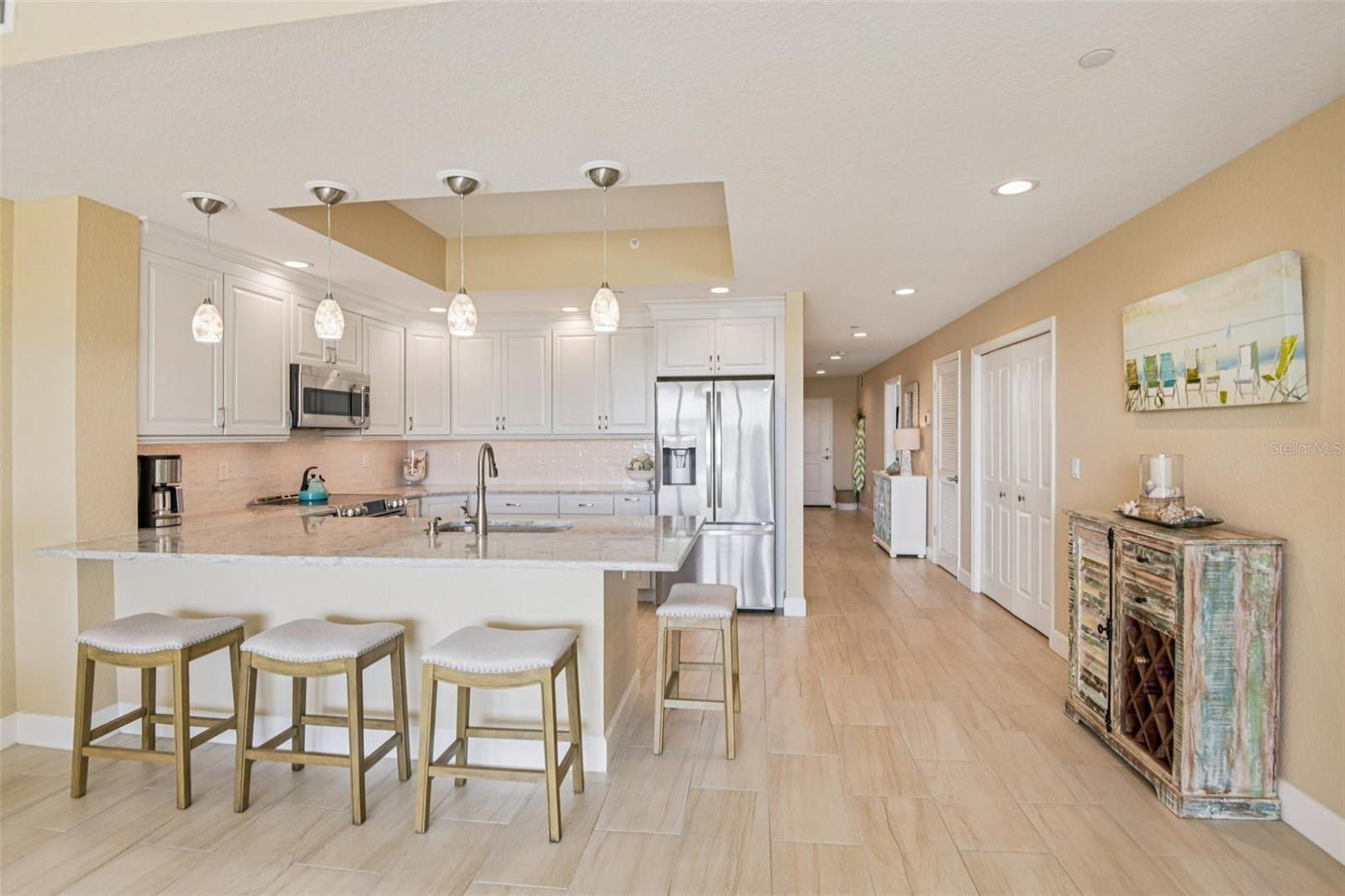 DOLPHIN KEY CONDO - Residential