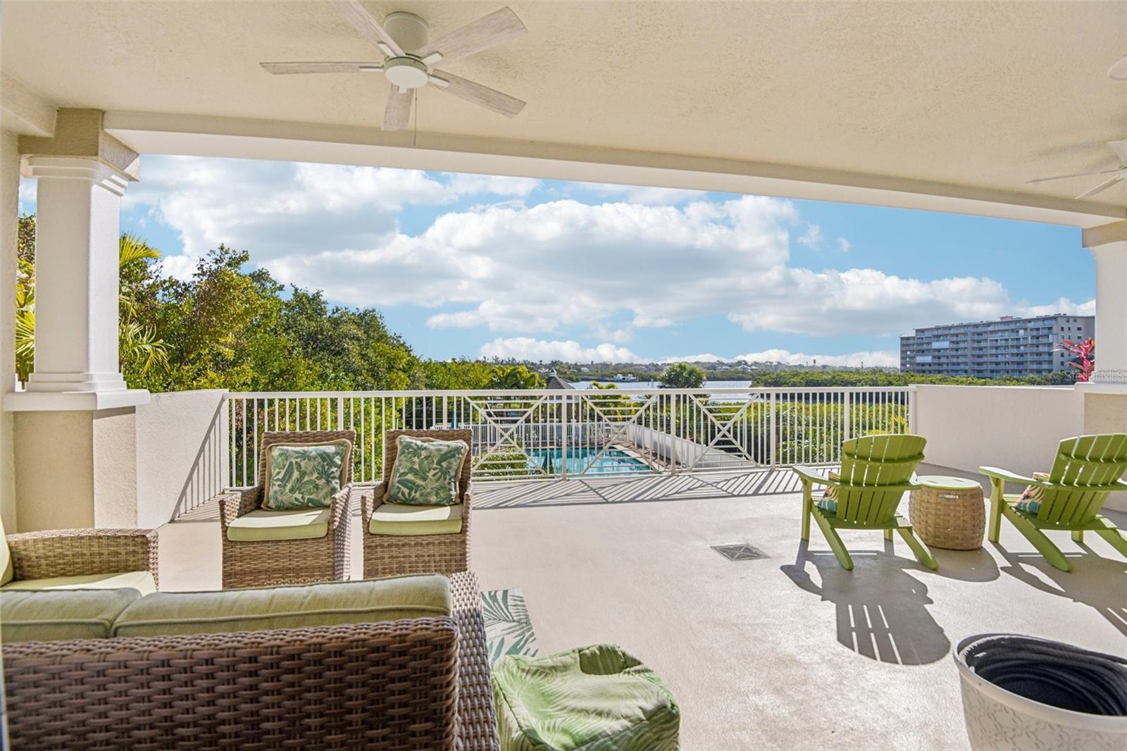 DOLPHIN KEY CONDO - Residential