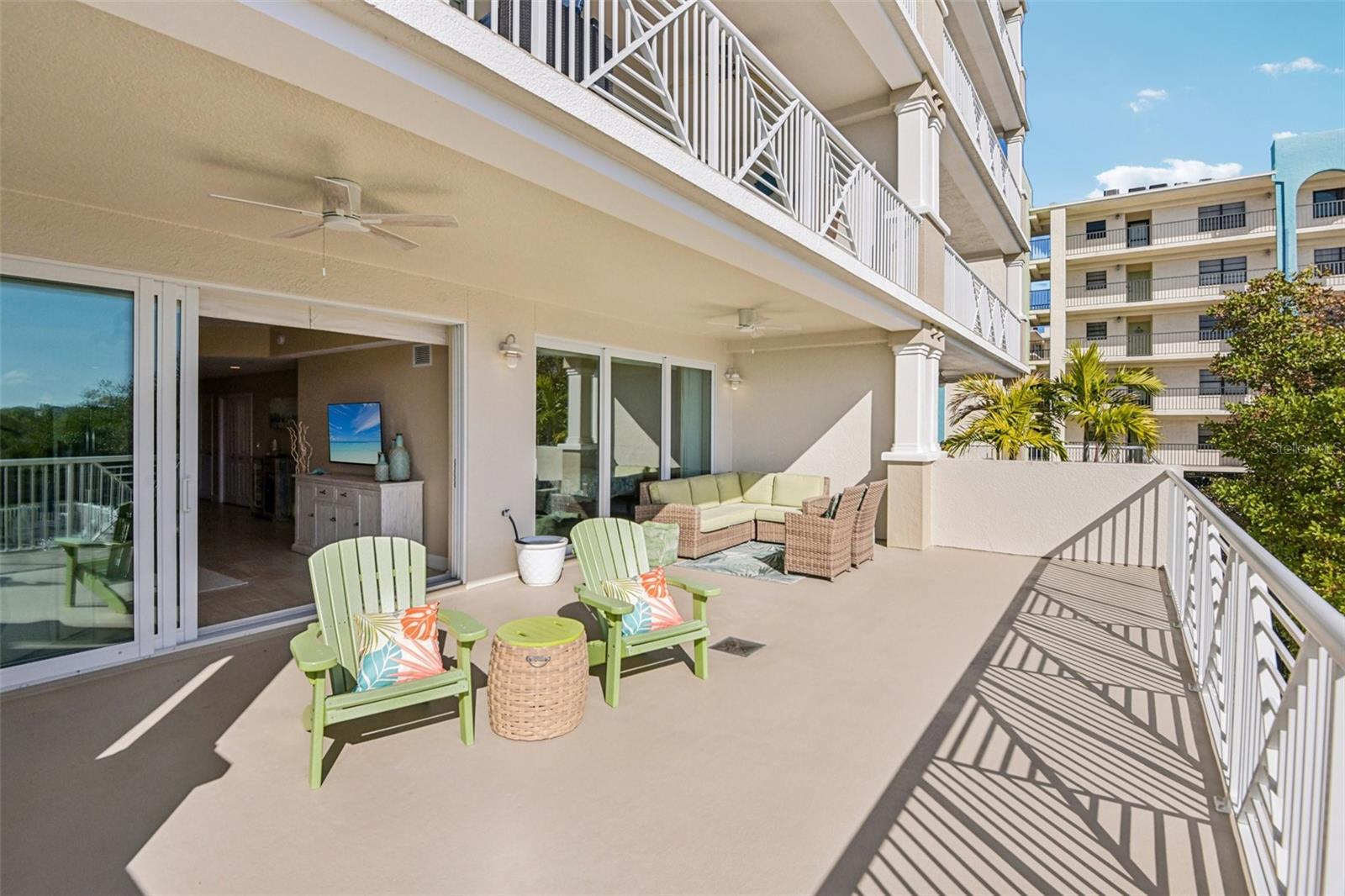 DOLPHIN KEY CONDO - Residential