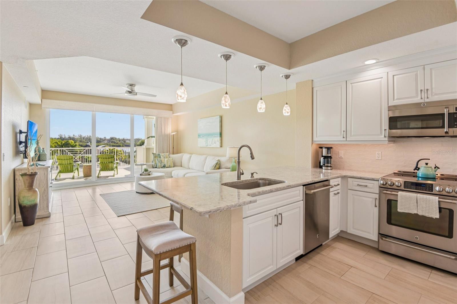 DOLPHIN KEY CONDO - Residential