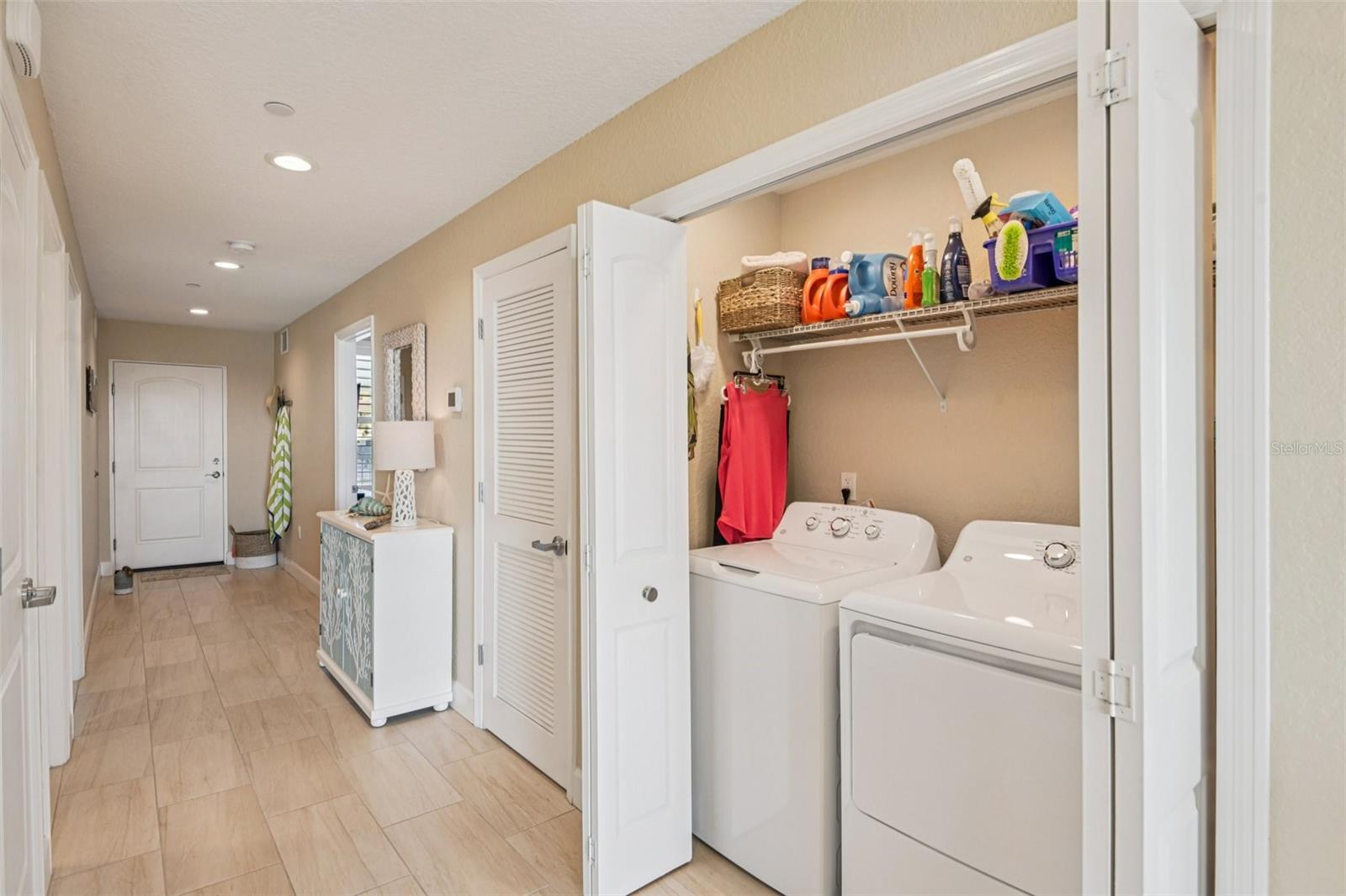 DOLPHIN KEY CONDO - Residential