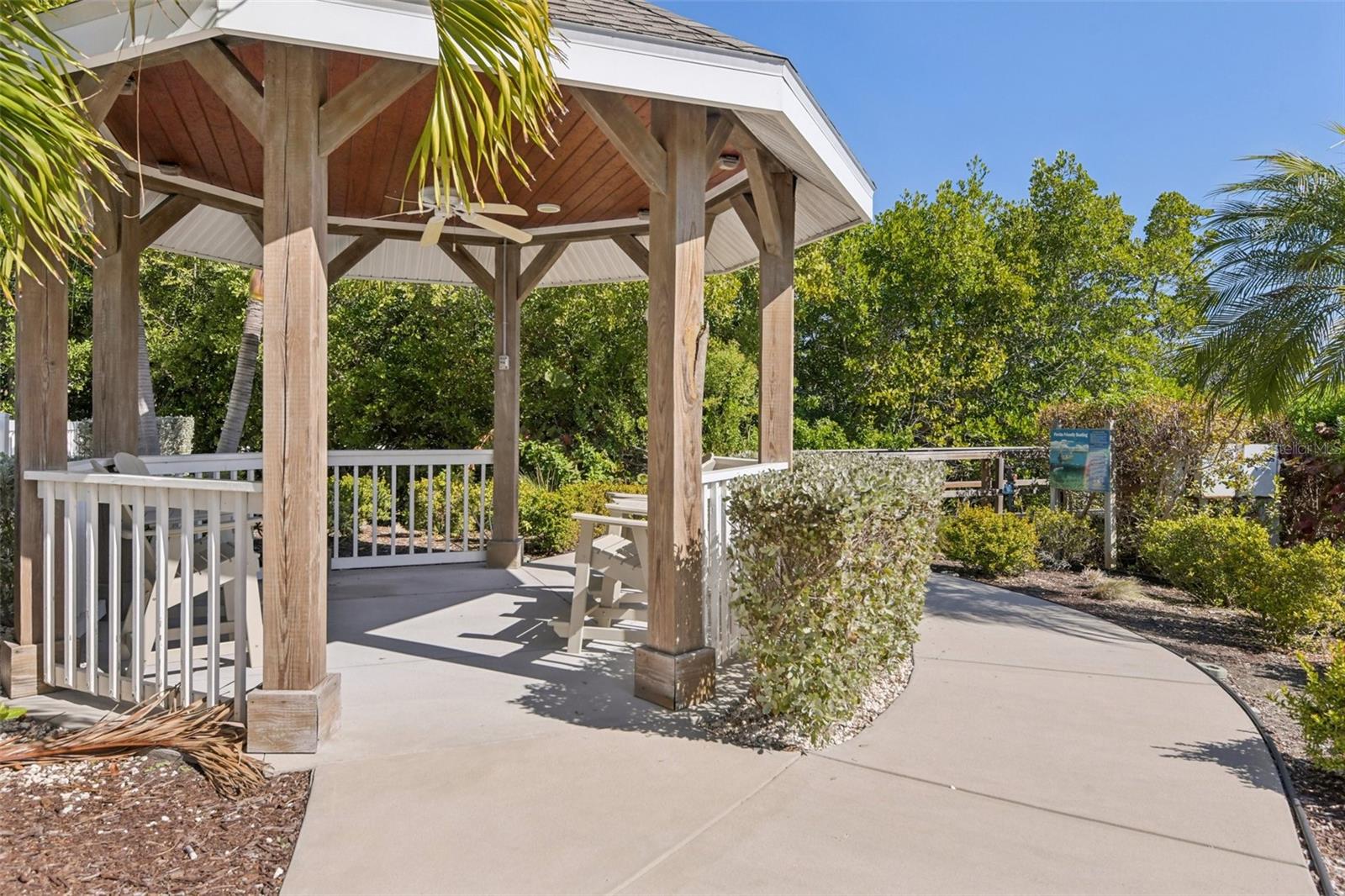 DOLPHIN KEY CONDO - Residential