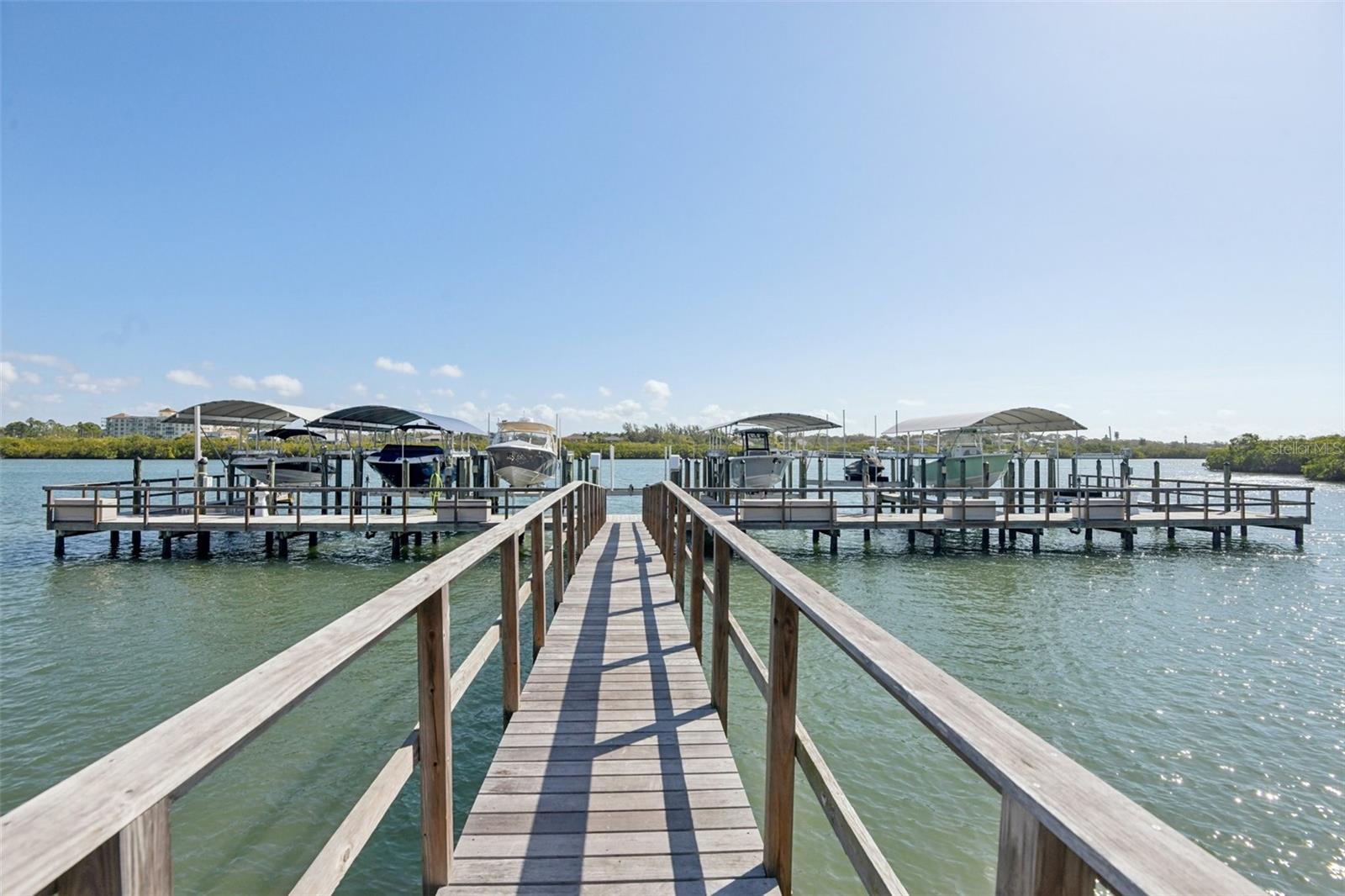 DOLPHIN KEY CONDO - Residential