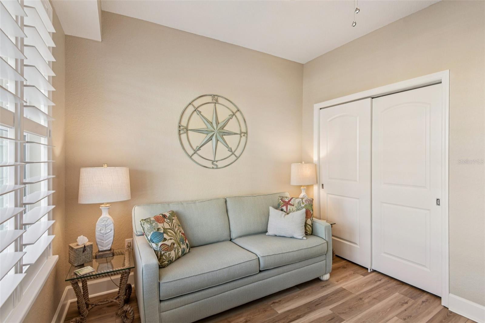 DOLPHIN KEY CONDO - Residential