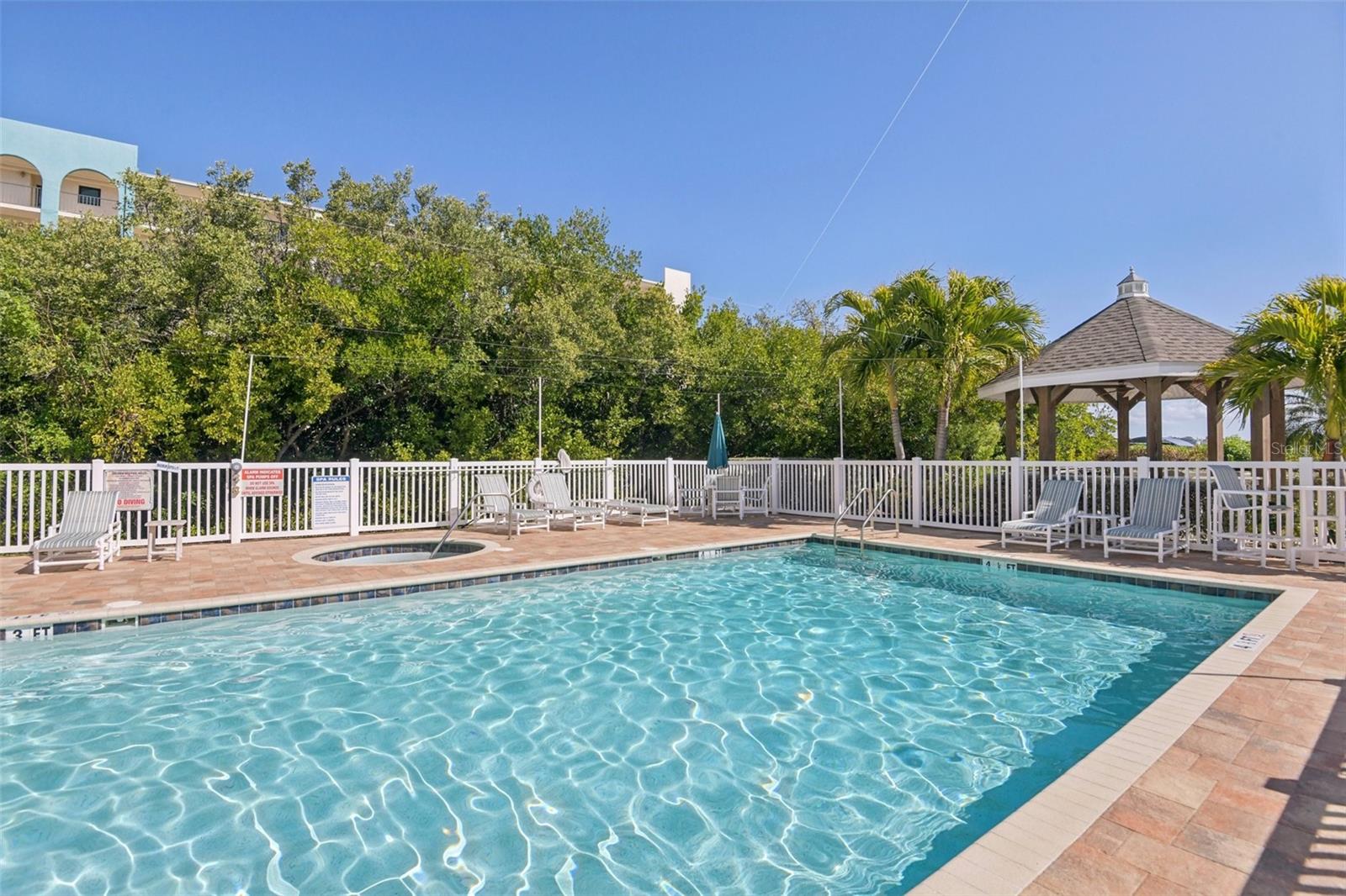 DOLPHIN KEY CONDO - Residential