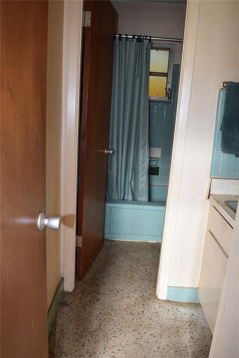 LAKES BUTLER SHORES - Residential