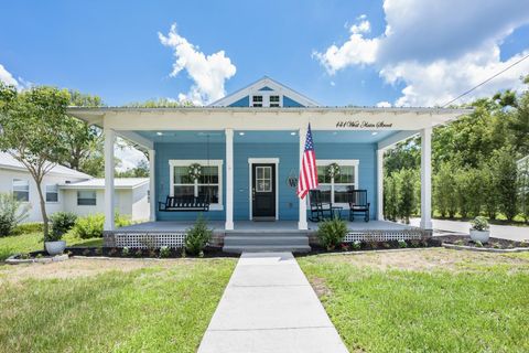 Photo of 141 W Main Street, Lake Helen, FL 32744 (MLS # O6312440) Photo of 141 W Main Street, Lake Helen, FL 32744 (MLS # O6312440)