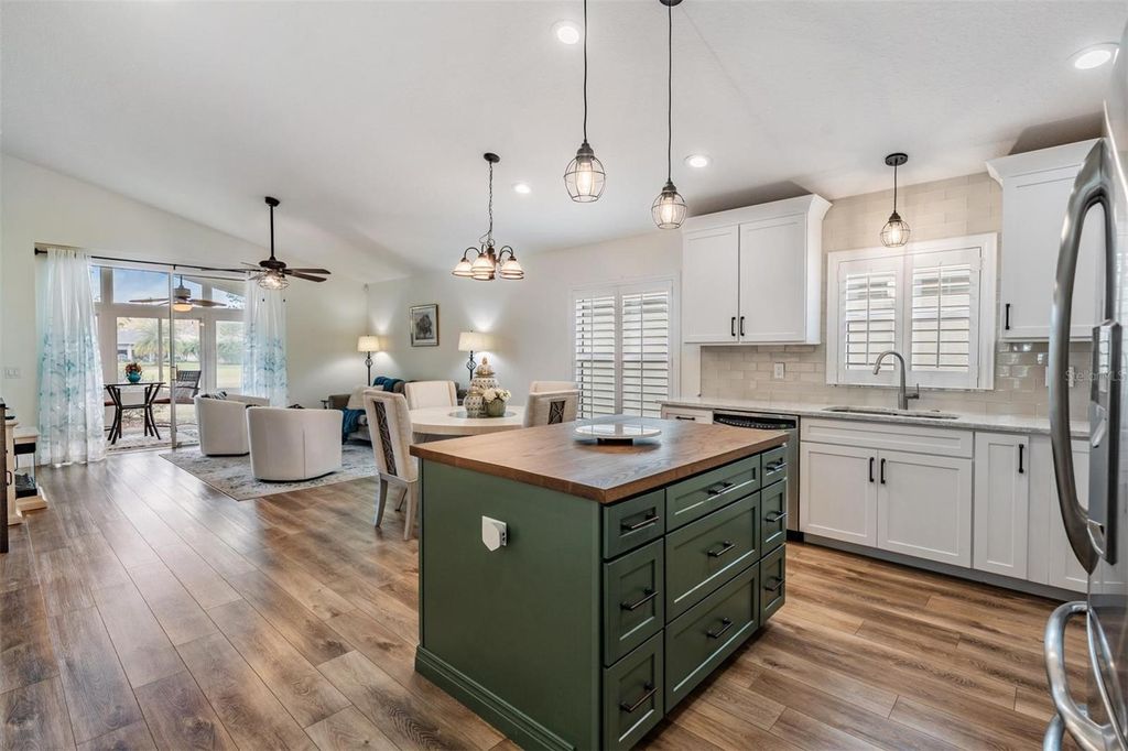 Photo of 1043 Dustan Place, Trinity, FL 34655 (MLS # W7881151)