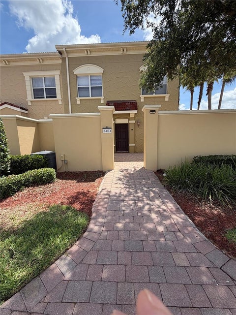 Photo of 2404 Bella Vista Drive, Davenport, FL 33897 (MLS # O6418844)