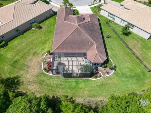 A home in WIMAUMA