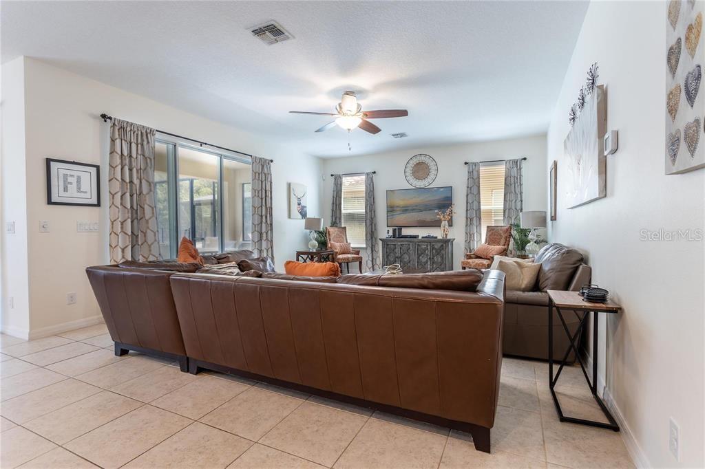 WATERSONG PH 01 - Residential Lease