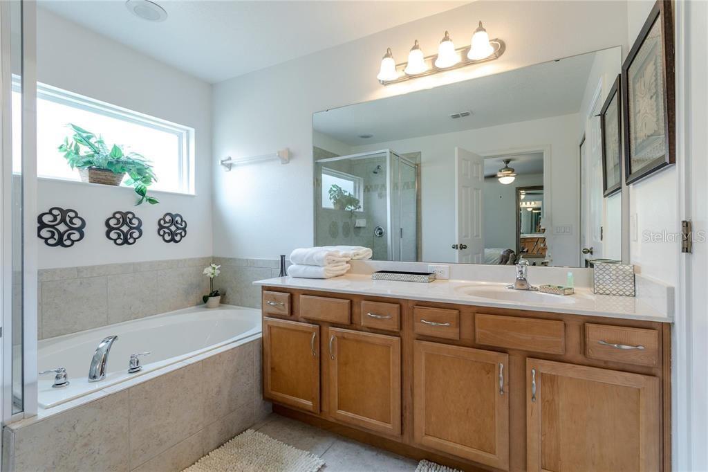 WATERSONG PH 01 - Residential Lease