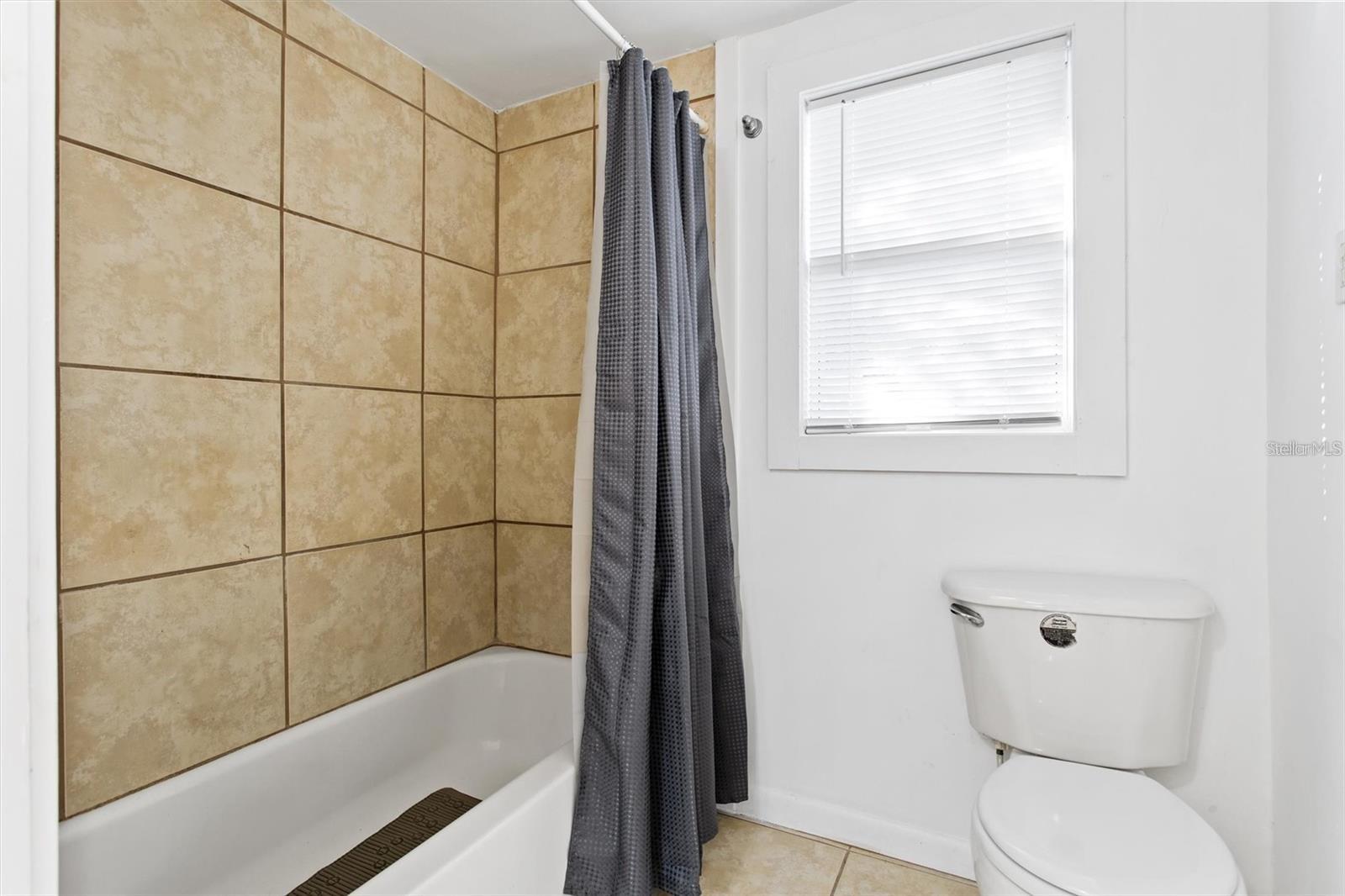 MILTON PARK - Residential Lease