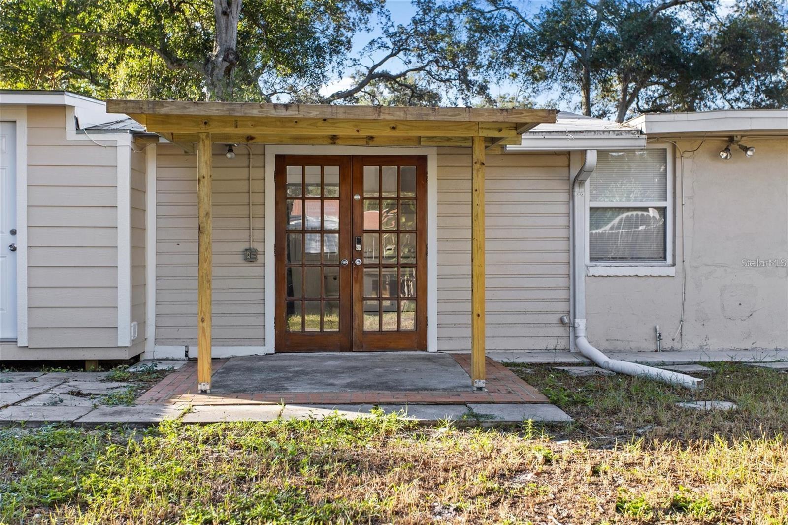 MILTON PARK - Residential Lease