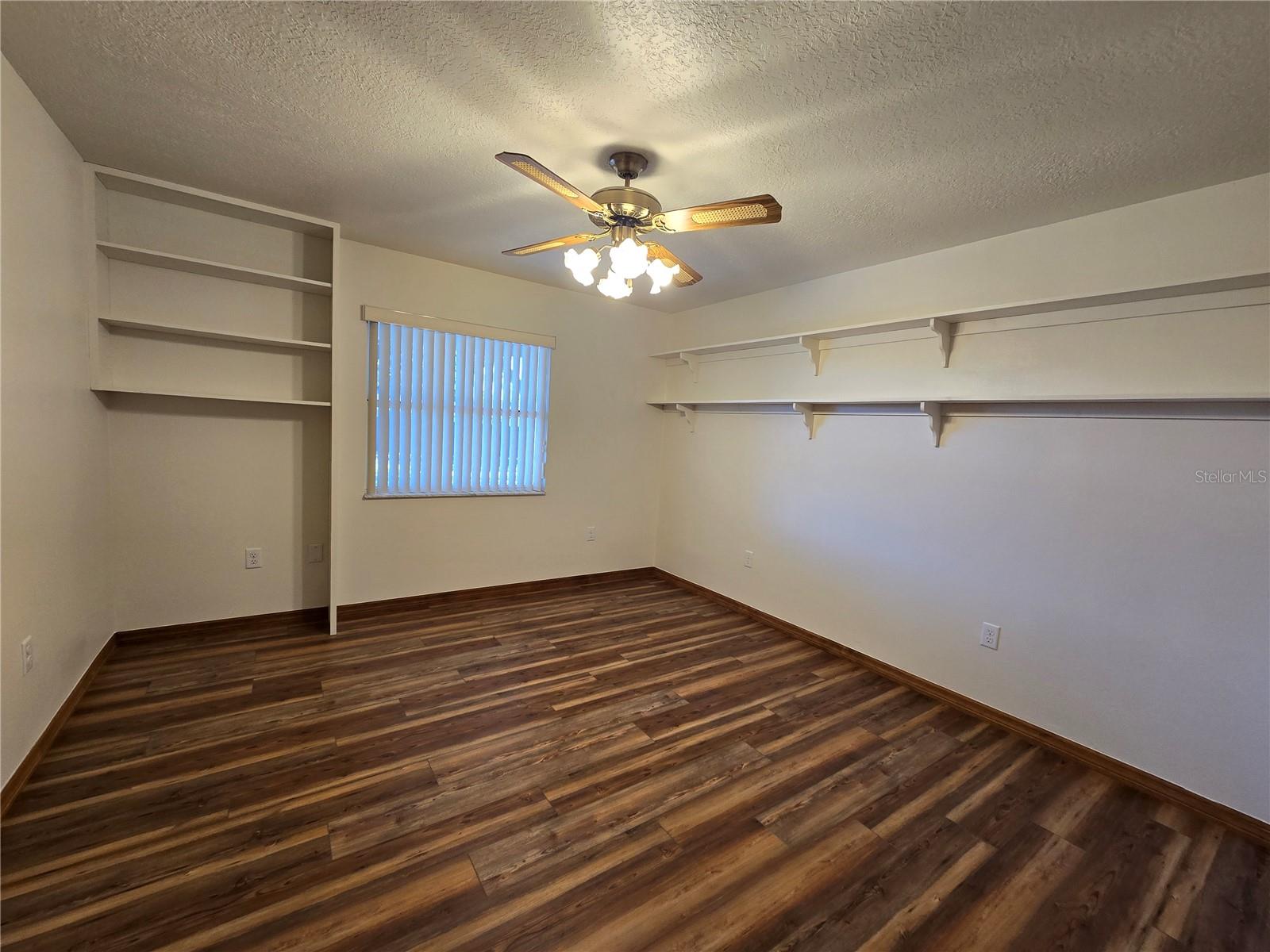 ACREAGE & UNREC - Residential Lease