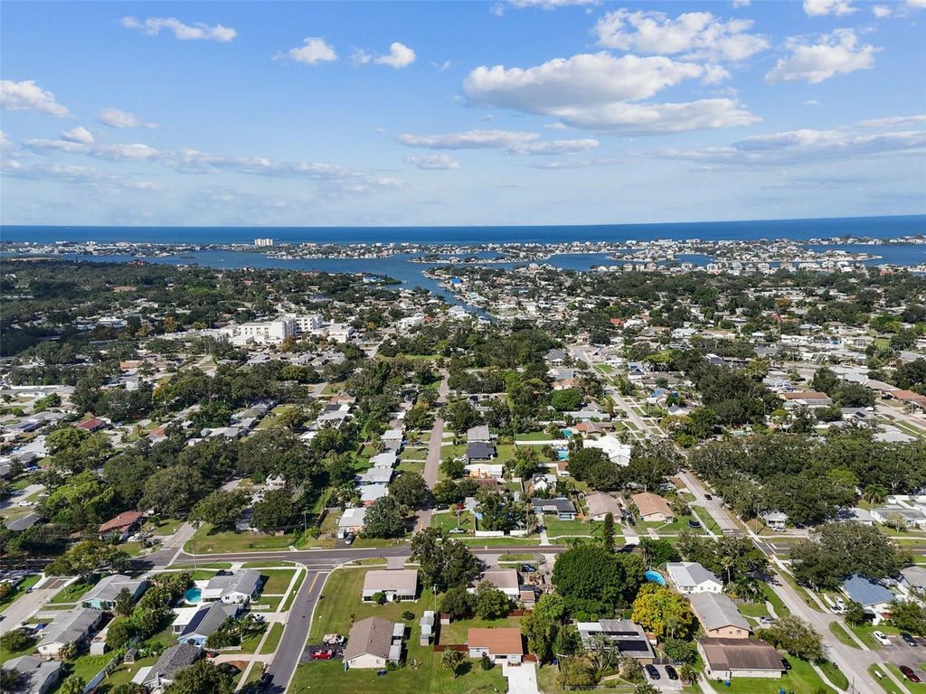 Photo of 1734 Maiden Lane, Largo, FL 33774 (MLS # TB8434468)