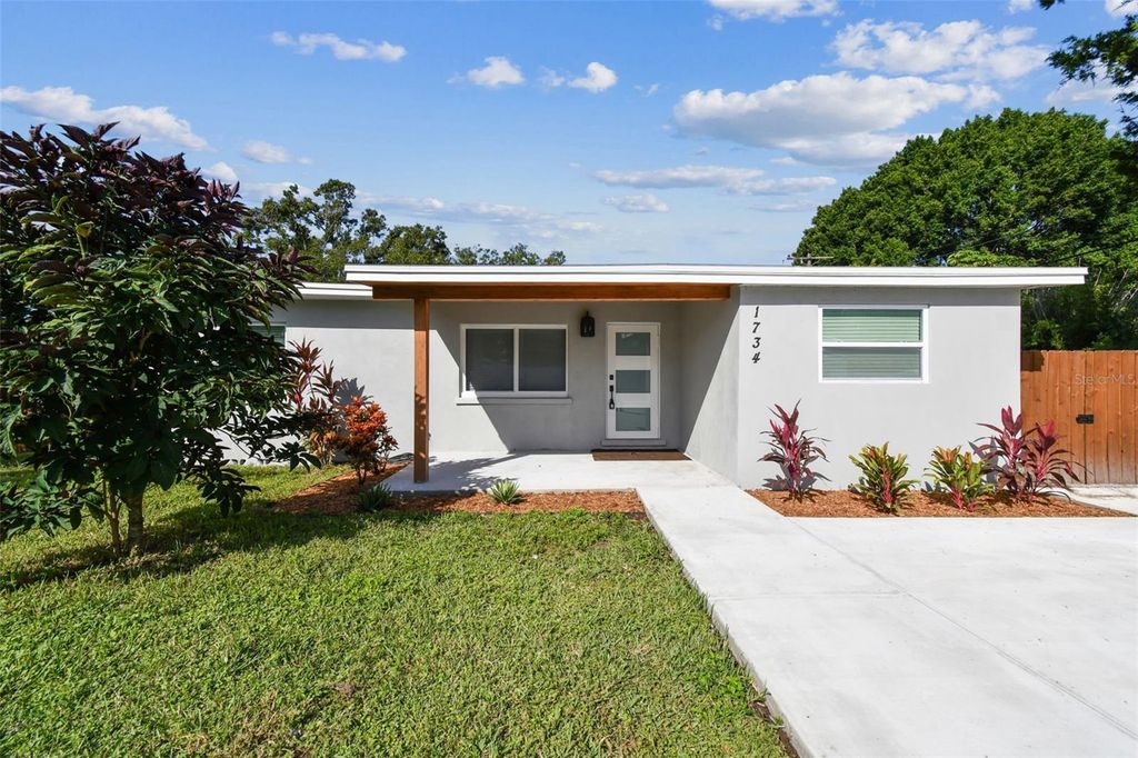 Photo of 1734 Maiden Lane, Largo, FL 33774 (MLS # TB8434468)