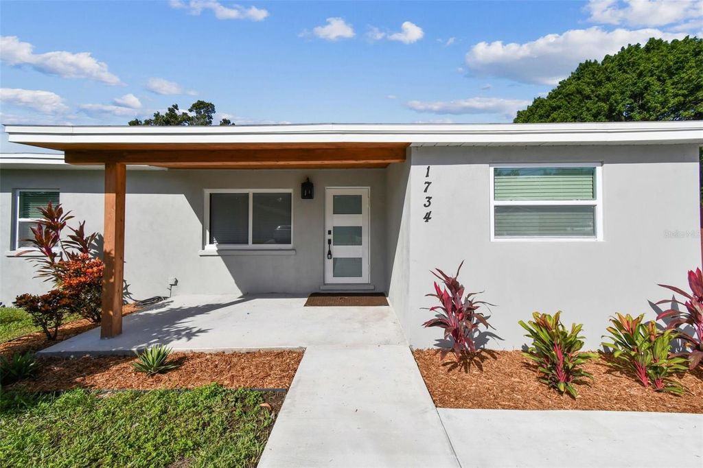 Photo of 1734 Maiden Lane, Largo, FL 33774 (MLS # TB8434468)