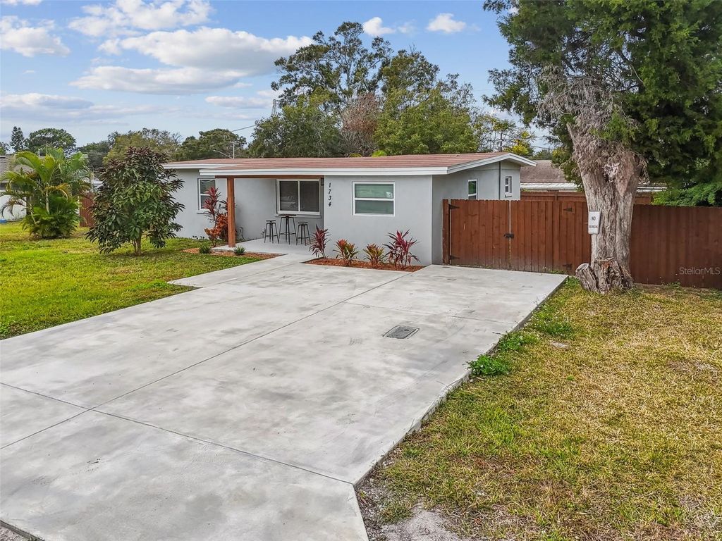 Photo of 1734 Maiden Lane, Largo, FL 33774 (MLS # TB8434468)