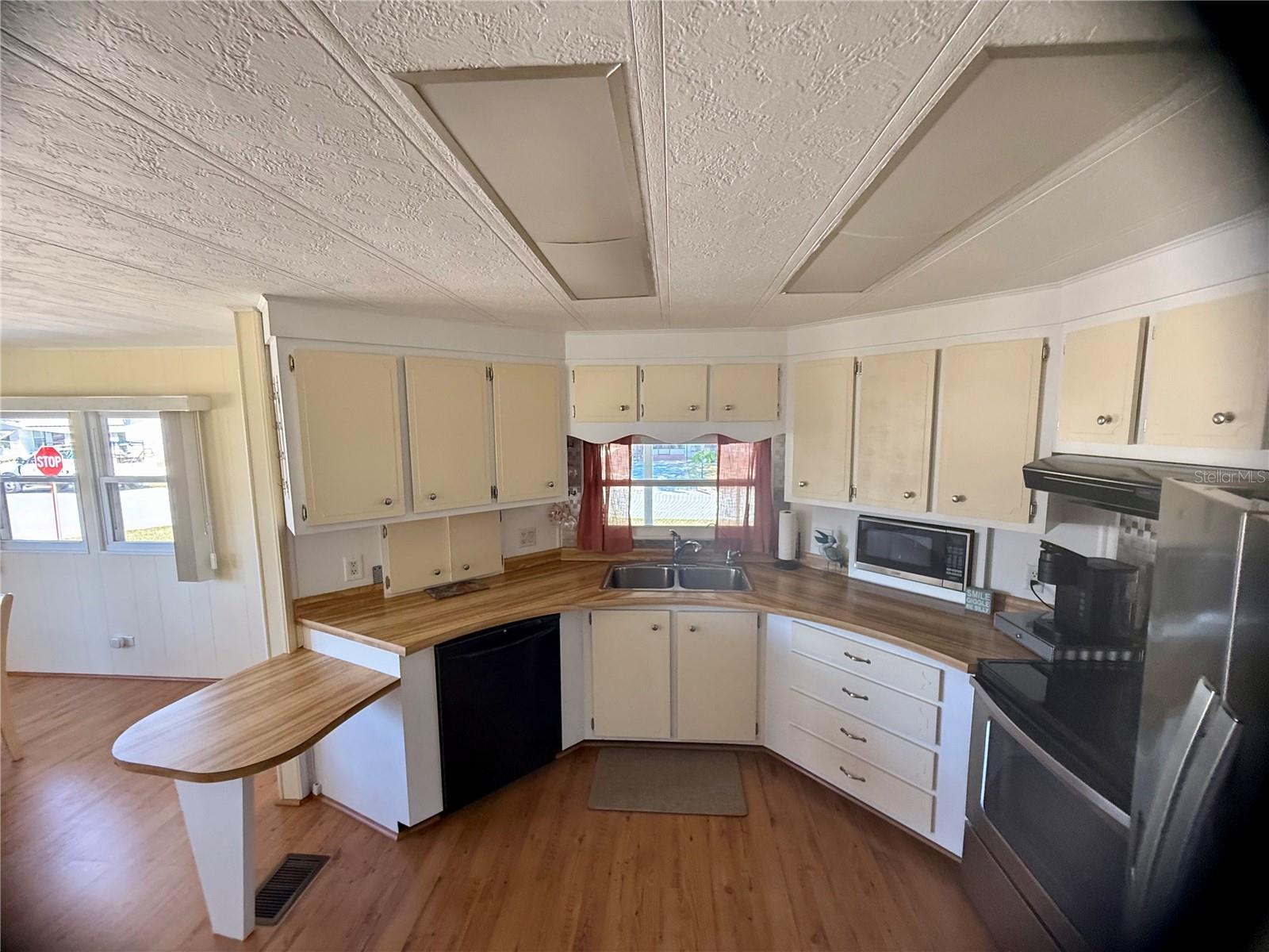 BROOKRIDGE COMM - Residential