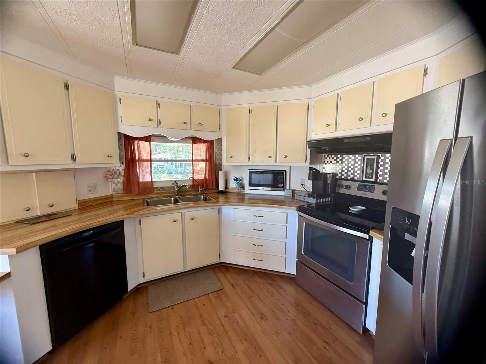 BROOKRIDGE COMM - Residential