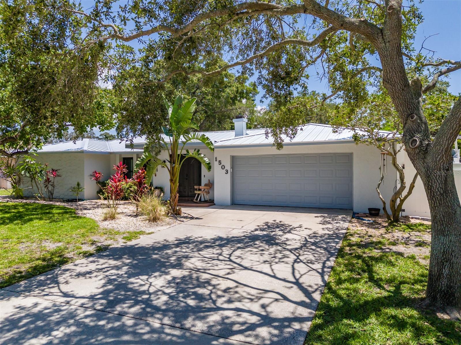 1503 ALBEMARLE COURT