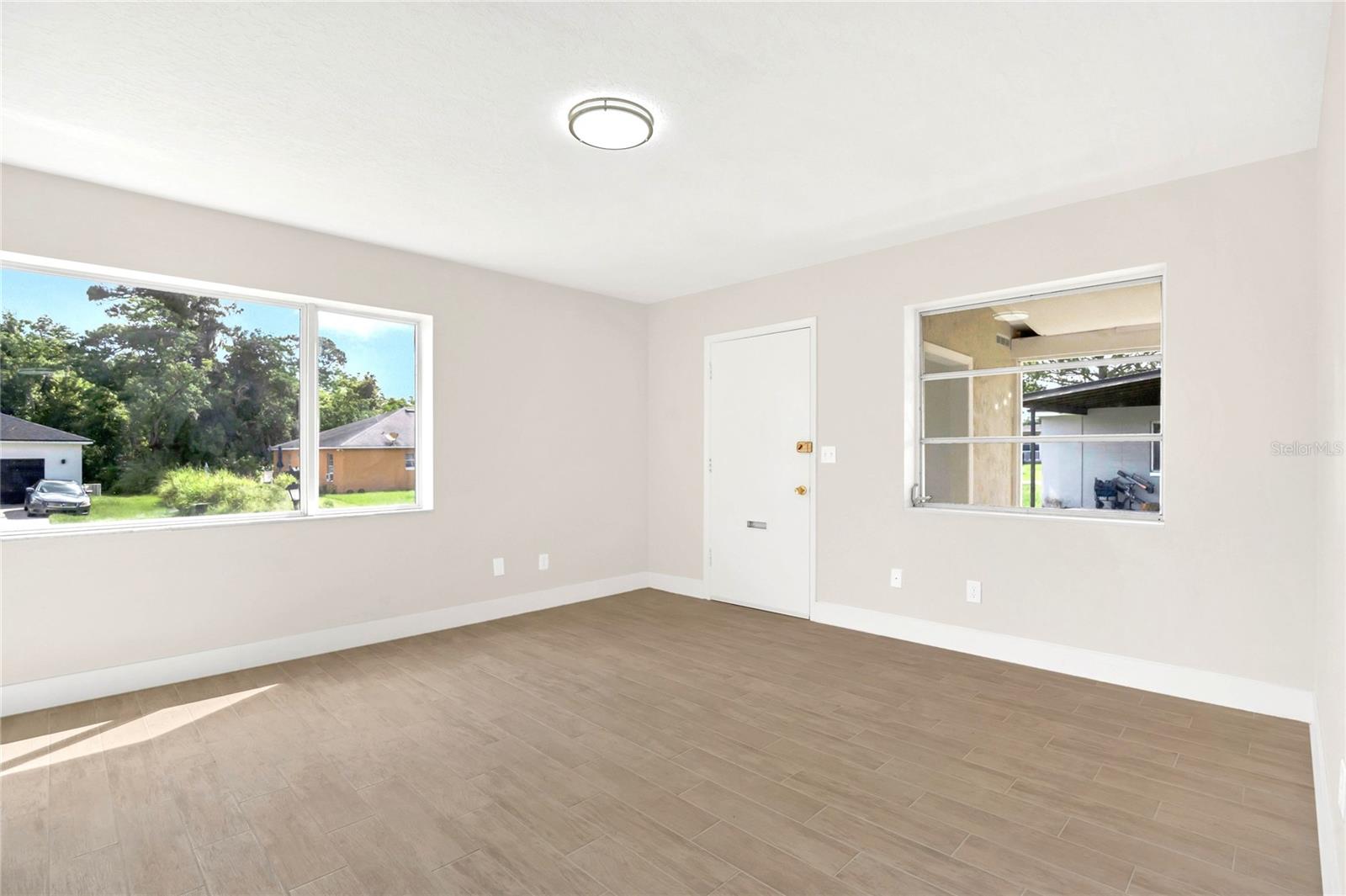 1516 ZINNIA DRIVE