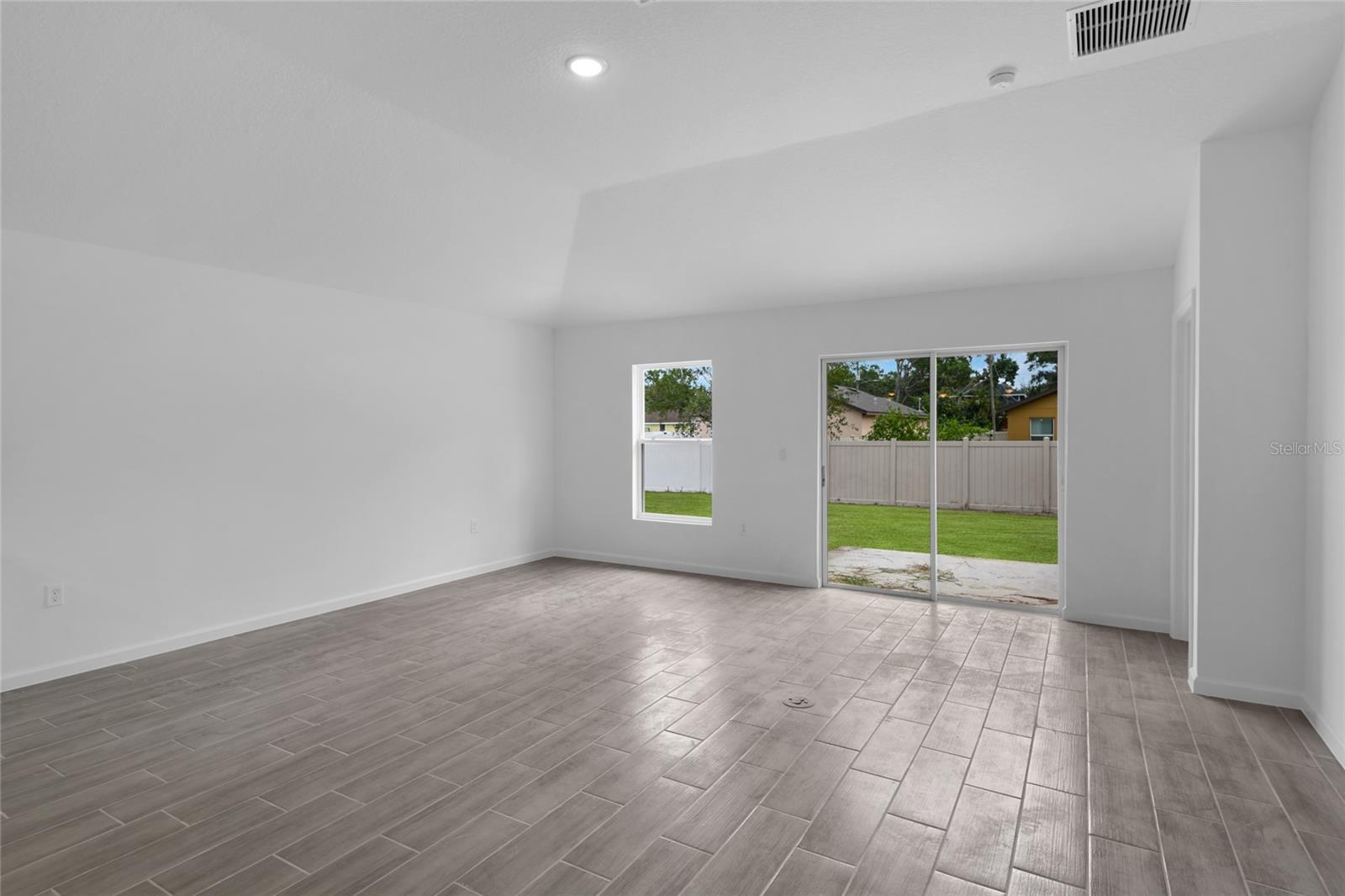 POINCIANA SUBDIVISION NBRHD 2 WEST VIL 7 - Residential