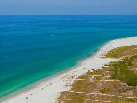 A home in SIESTA KEY