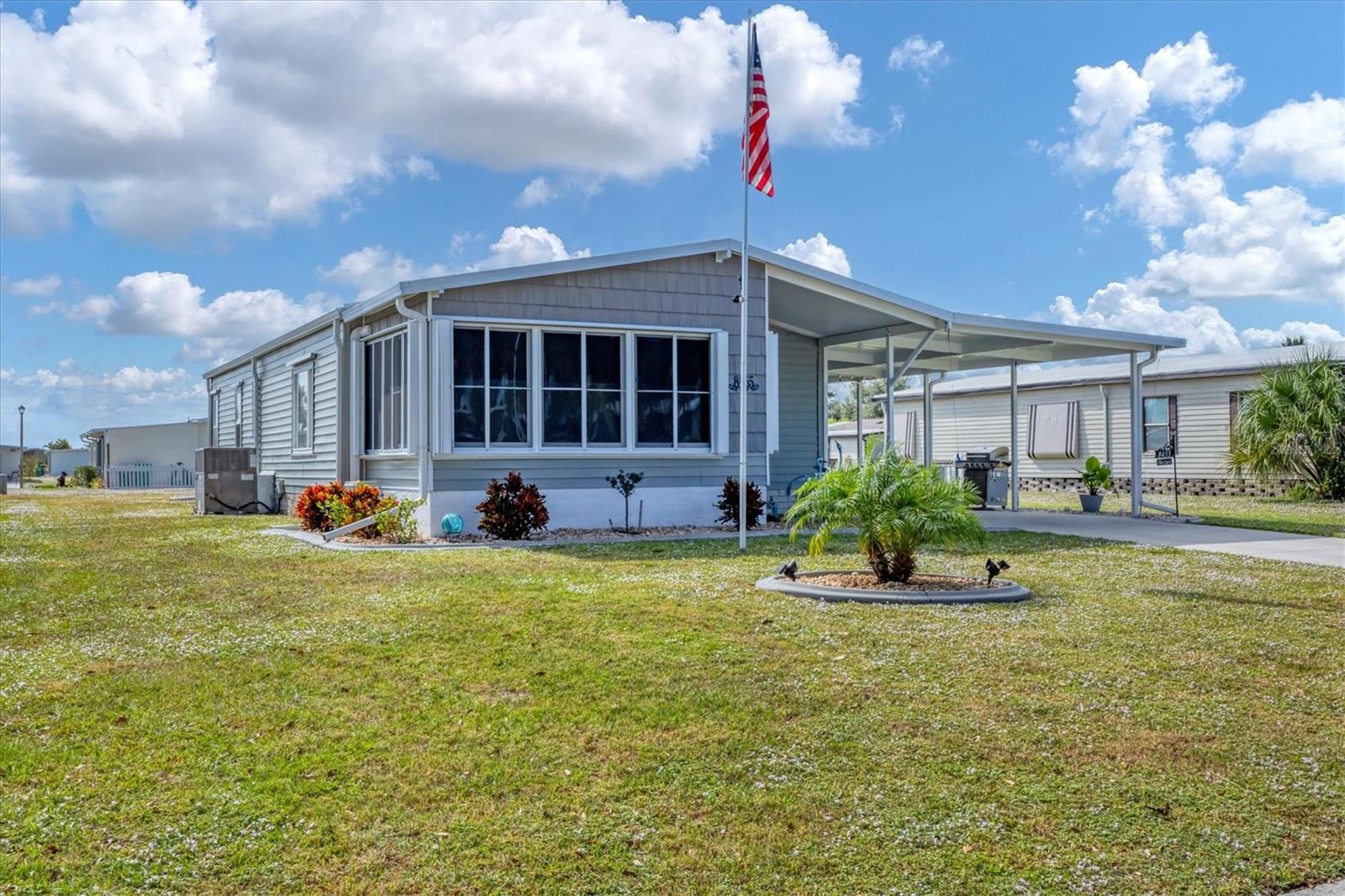 LEMON BAY ISLES PH 03 - Residential