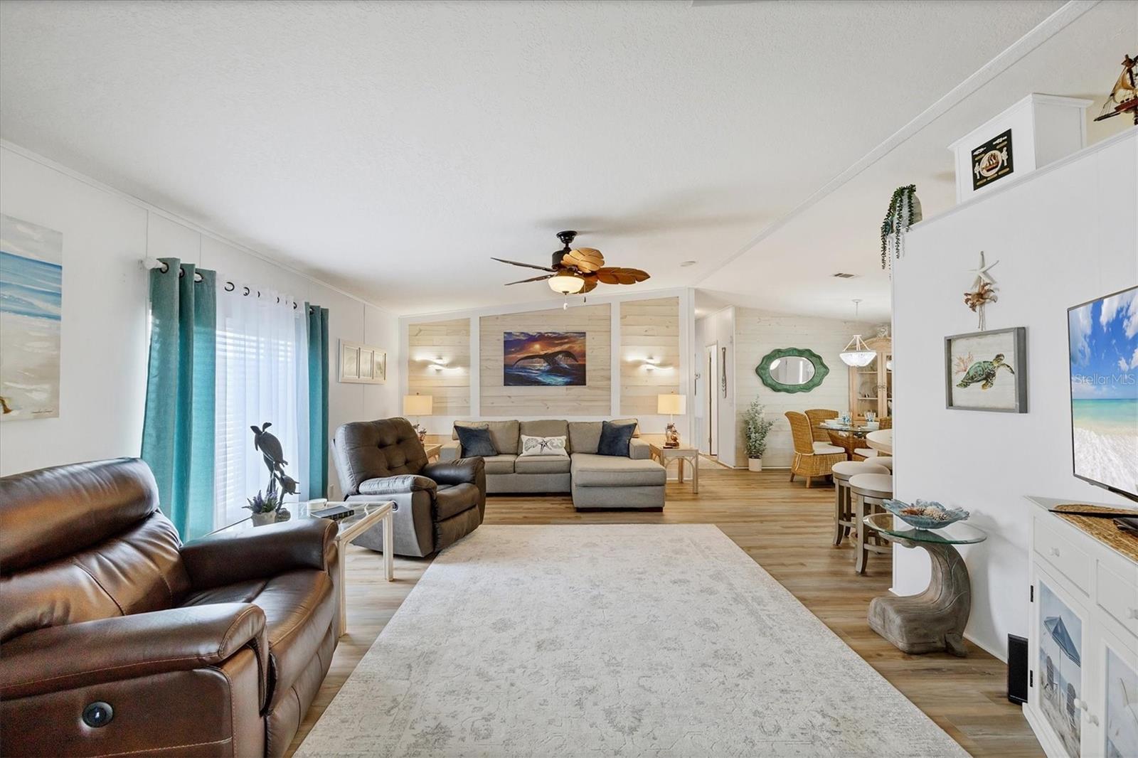 LEMON BAY ISLES PH 03 - Residential