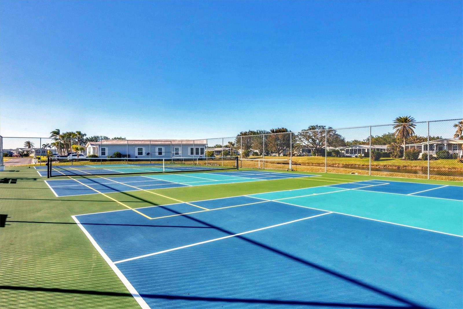 LEMON BAY ISLES PH 03 - Residential