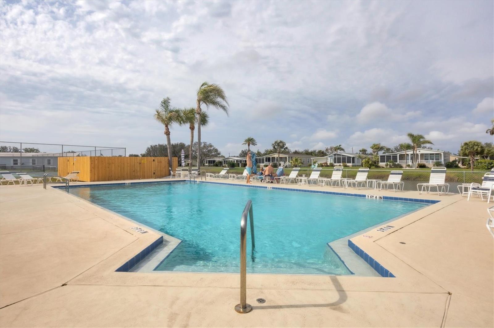 LEMON BAY ISLES PH 03 - Residential