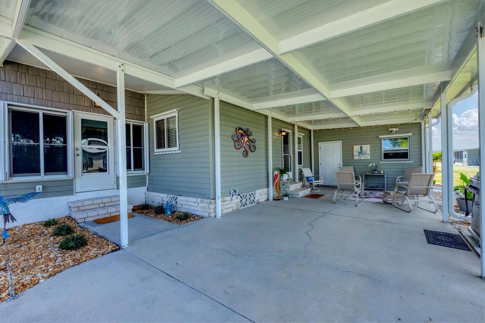 LEMON BAY ISLES PH 03 - Residential