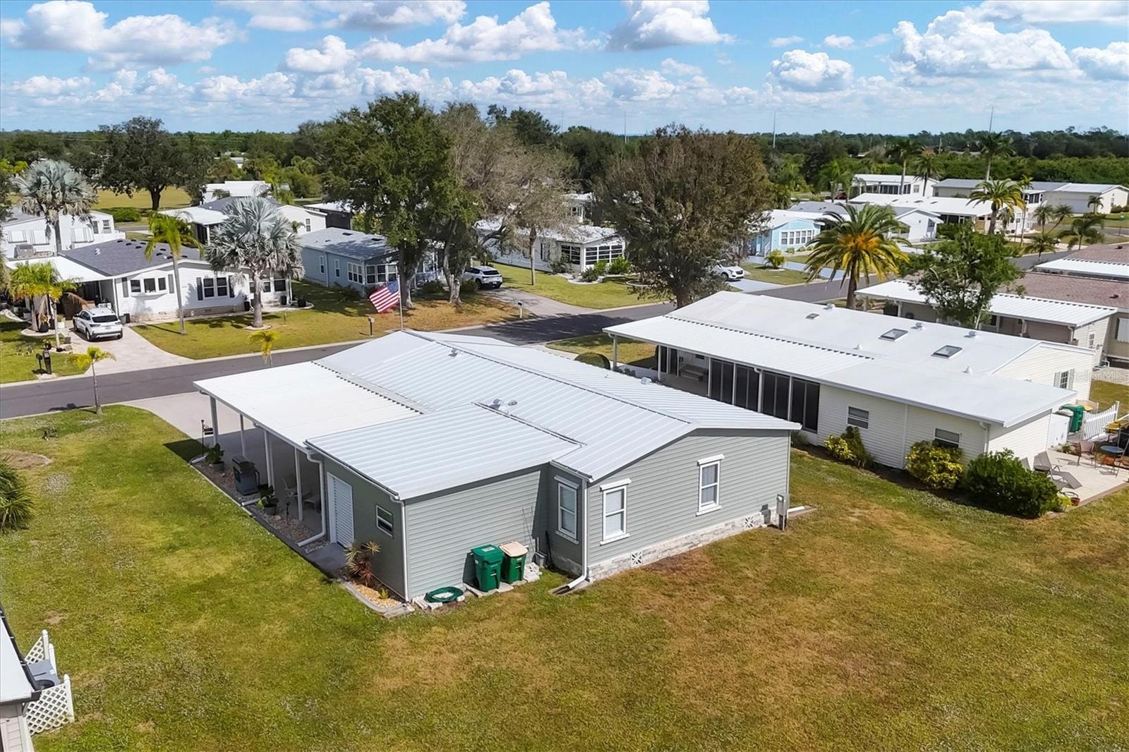 LEMON BAY ISLES PH 03 - Residential